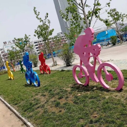 北京公園運動人物雕塑款式新穎,運動主題雕塑